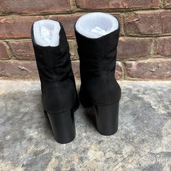 Vince Camuto Women’s Black Leather Catheryna Bootie Size 10 NEW - Picture 5 of 9